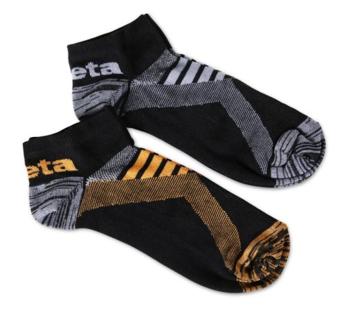 7431P Két pár sneaker zokni szellőző betétekkel Egy pár fekete/narancs és egy pár fekete/szürke színű zokni. L - Beta - 074310104