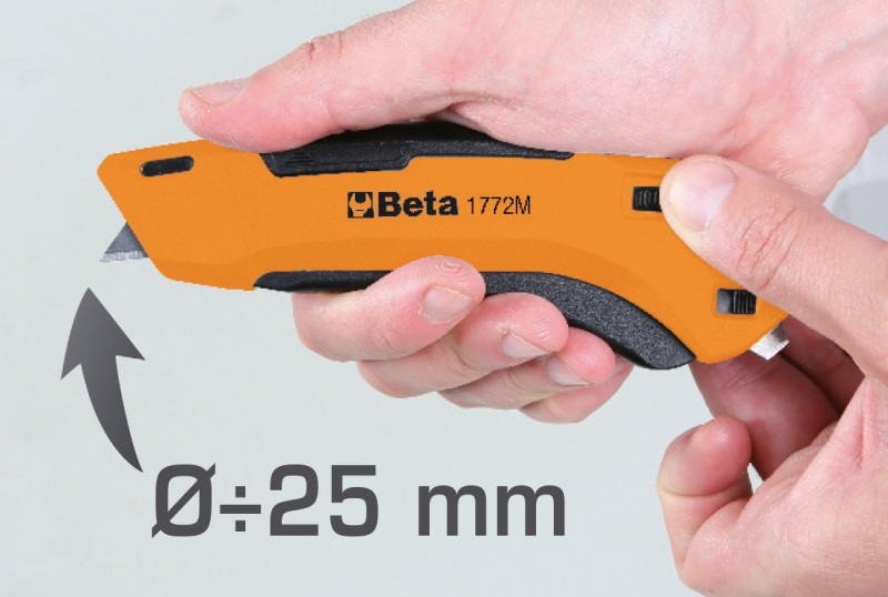 1772M Kés behúzható biztonsági pengével 3 pengével szállítjuk - Beta - 017720040 1772M Kés behúzható biztonsági pengével 3 pengével szállítjuk - Beta - 017720040
